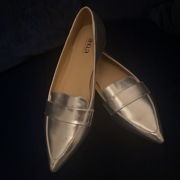 a.n.a Snazzy Silver Flats 💥Last Pair💥 Size 6.5 - Picture 3 of 5